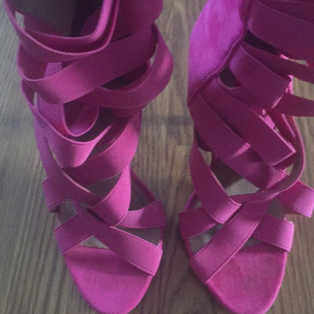 Shoes - Picture 2 of 3